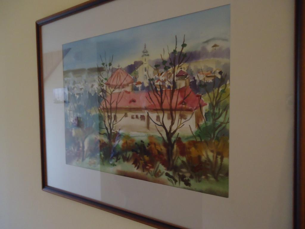 Hotel Czermann Panzió és Étterem Oroszlány Esterno foto